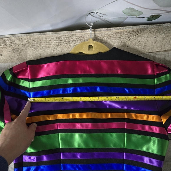 MAGGY LONDON | Vintage Satin Striped Cropped Rainbow Jacket - Picture 10 of 12
